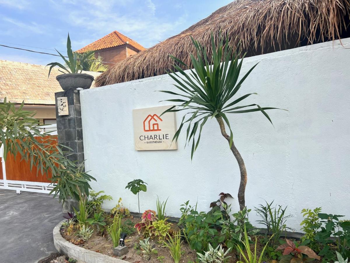 Charlie Guest House Nusa Dua  Exteriör bild